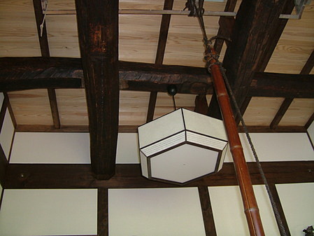 古材を使った天井